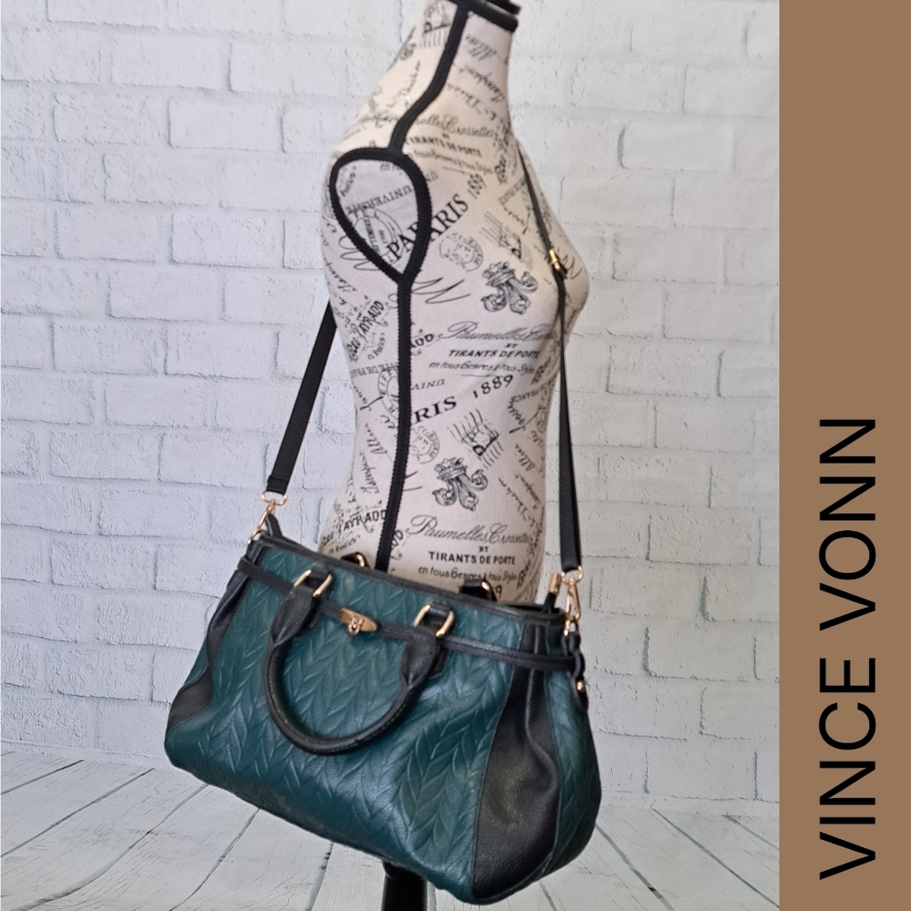 Med-Lg Vince Vonn teal leather bag